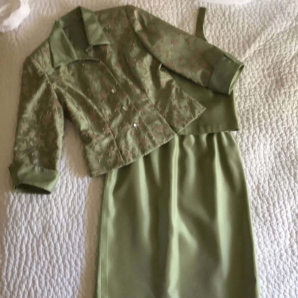 JS Collection Formal 3 Piece Suit